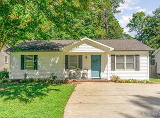 1318 Ridgewood Dr, Concord, NC 28027