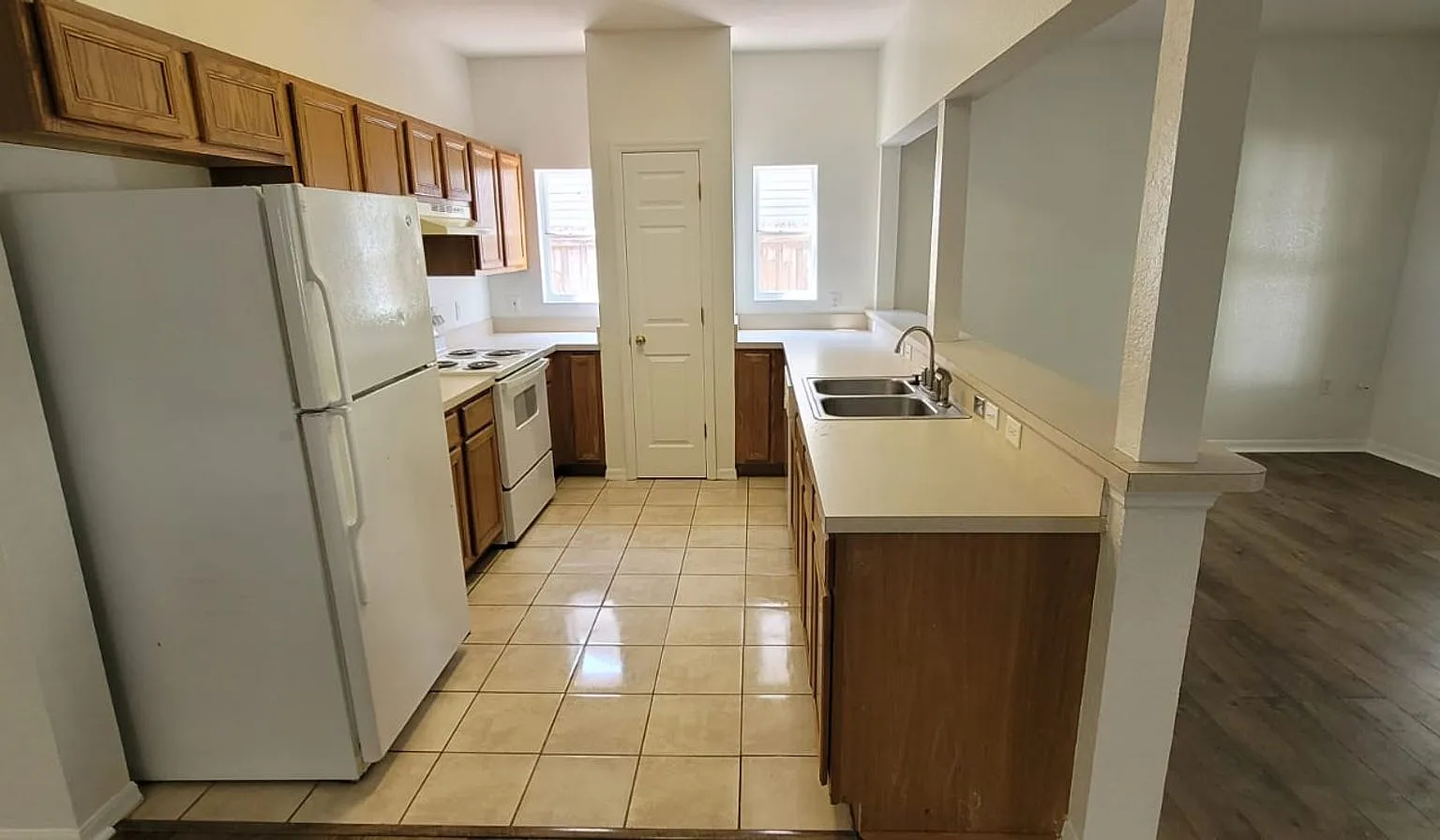 2 bed, 1152 sqft, $1,775 — Photo 3