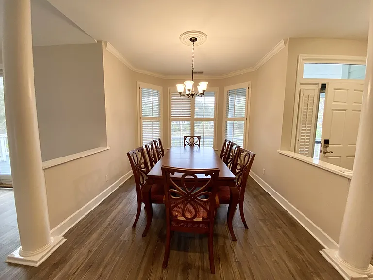 9 Royal Pointe Dr — Photo 15
