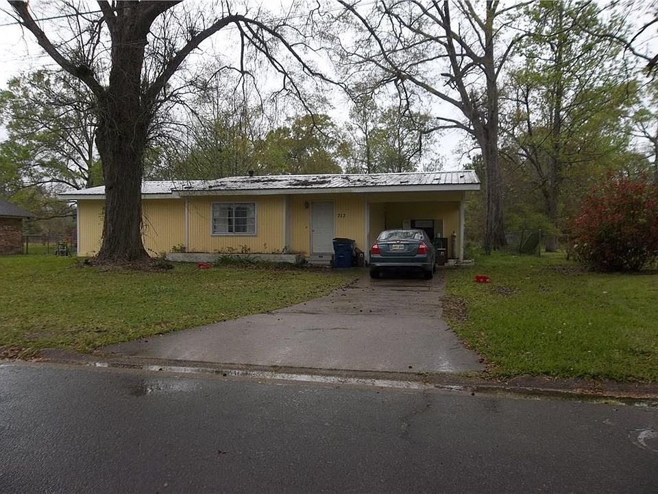 2nd image of 713 Woodland Dr