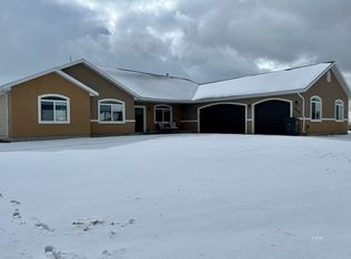 504 Foxridge Dr, Spring Creek, NV 89815