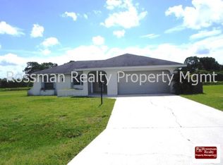 211 Eaglesmere Dr, Lehigh Acres, FL 33936