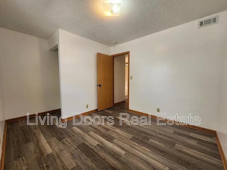 1511 David Dr — Photo 11