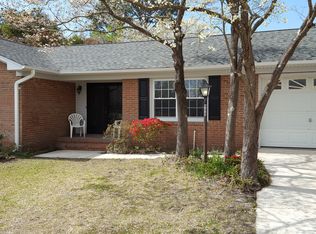 909 Lord Thomas Rd, Wilmington, NC 28405