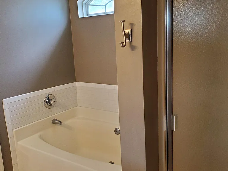 5105 Benjamin Ct — Photo 11