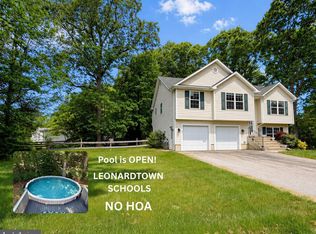 23801 McIntosh Rd, Hollywood, MD 20636