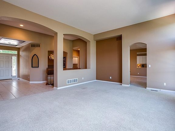 5th image of 1049 Deer Clover Way