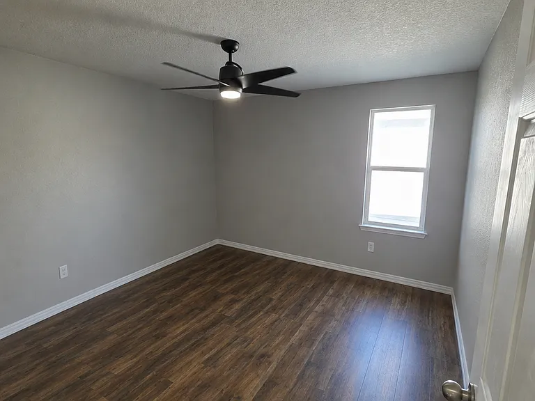 6511 Candlearch Cir — Photo 28