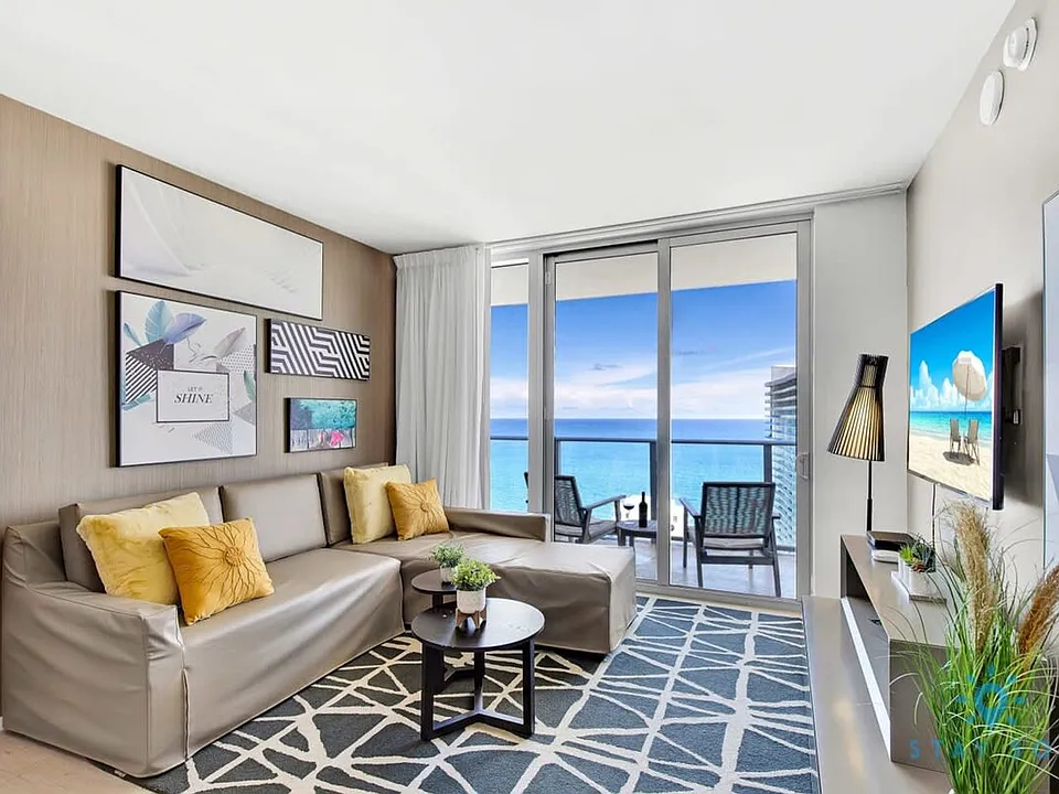 4010 S Ocean Dr #ID1227324P