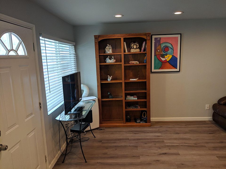 1st image of 6199 Horton Dr