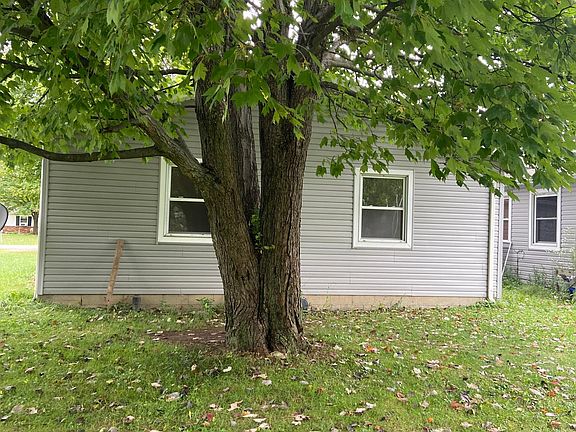 2nd image of 9332 Flora Dr #9332