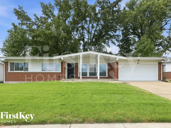 1525 Aintree Dr, Florissant, MO 63033