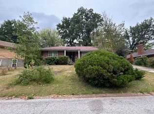 6907 Winchester Dr, Saint Louis, MO