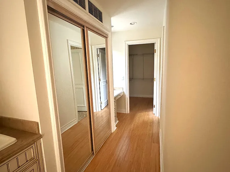 2334 Benedict Canyon Dr — Photo 18