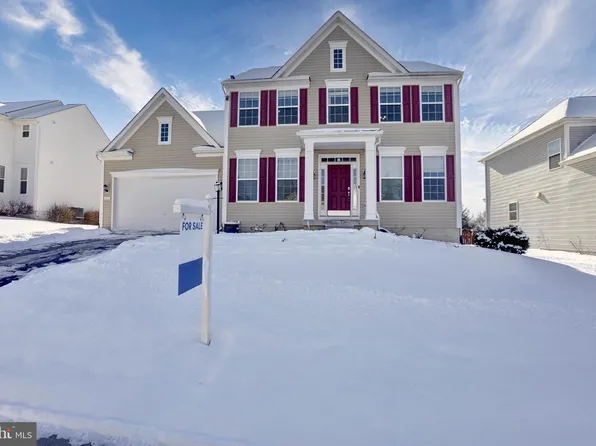 22 Bouldin Rd, Charles Town, WV 25414