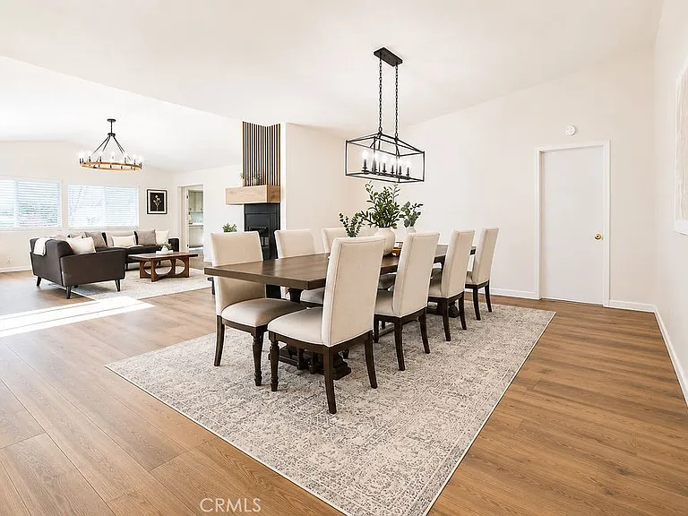 1404 Highridge St — Photo 8