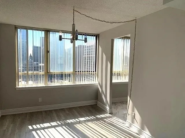 633 Bay St #2613 — Photo 23