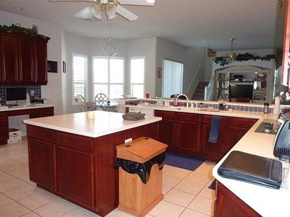 4th image of 13207 Lakewind Dr