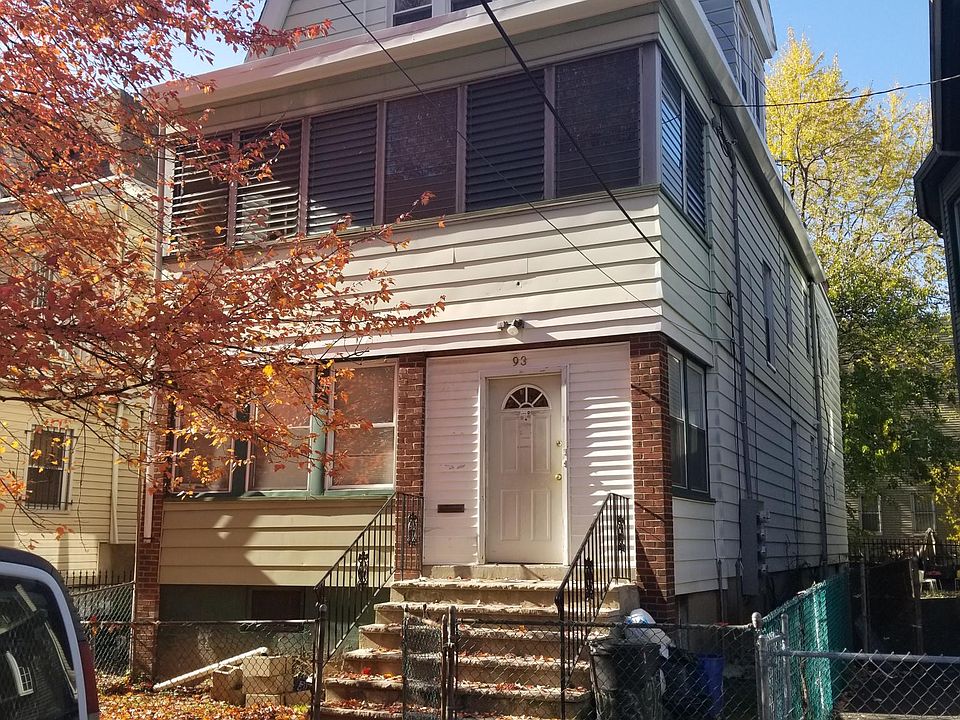 1st image of 93 S Munn Ave