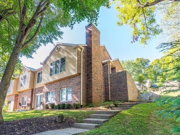 2633 E Windermere Woods Dr, Bloomington, IN 47401
