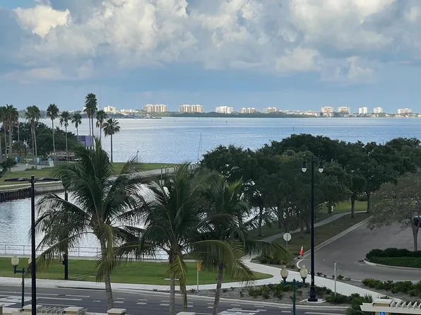 1064 N Tamiami Trl, Sarasota, FL