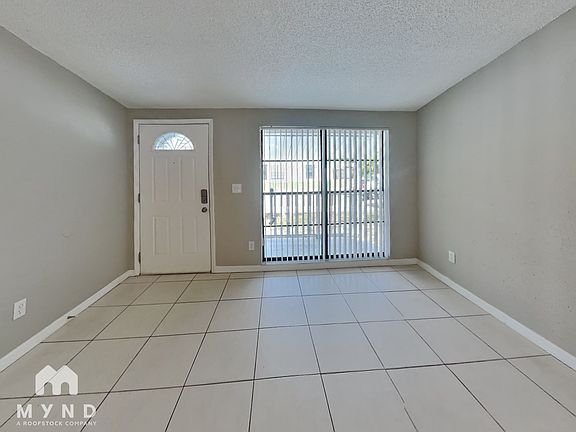 4th image of 9707 Paces Ferry Dr