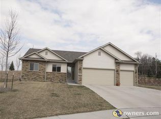 16843 Iltis Ct, Clive, IA 50325