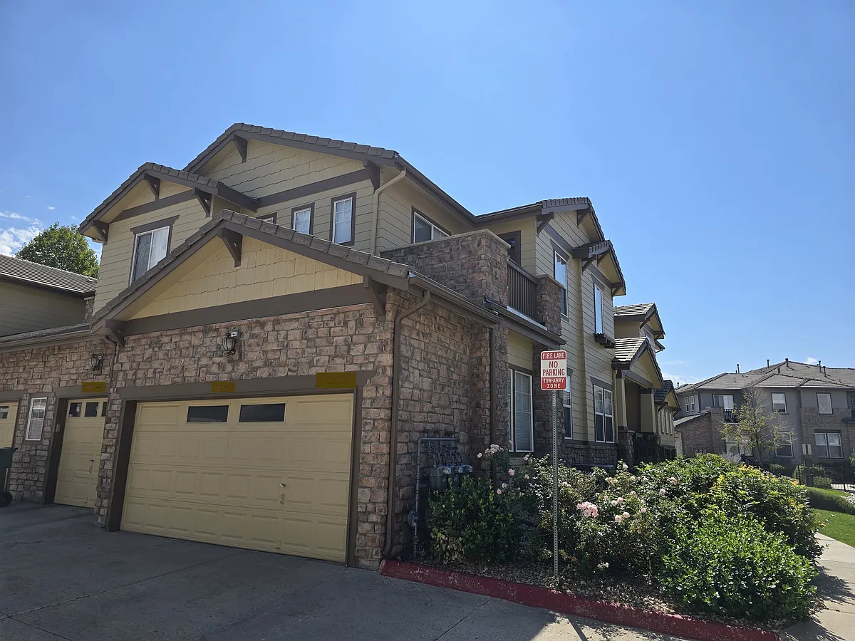 Building Photo - 23002 E Ontario Dr #101