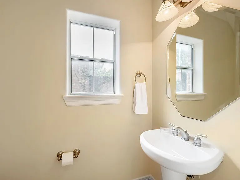 2828 W Holcombe Blvd #I — Photo 22