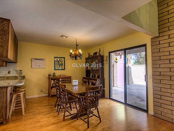 5th image of 1533 Mancha Dr