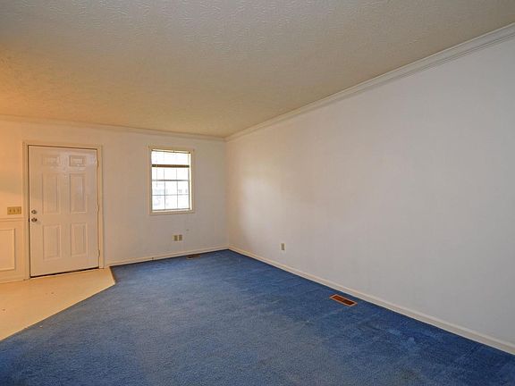 3rd image of 805 Prytania Ave