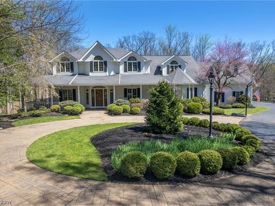 8481 Timber Trl, Brecksville, OH, 44141
