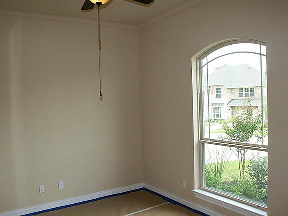 3rd image of 2024 Forest Haven Dr