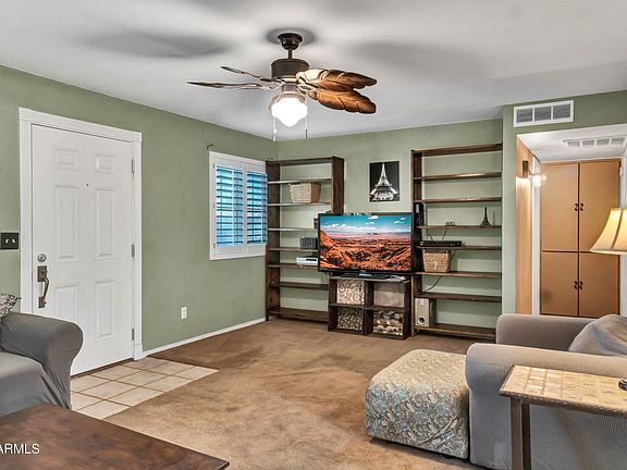 3rd image of 518 N Country Club Way