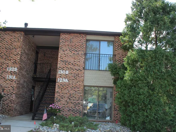130 Birchfield Ct, Mount Laurel, NJ 08054