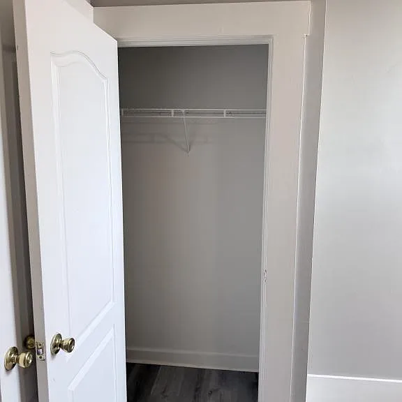 508 W Oak St #2 — Photo 8