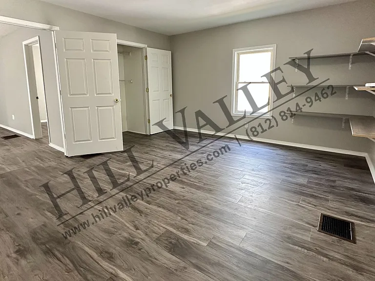 1505 S 10th St — Photo 5