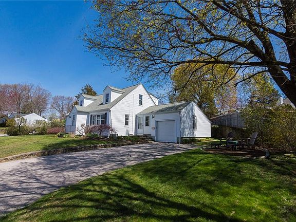 2nd image of 25 Glendale Dr