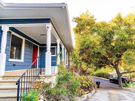 3rd image of 11930 Briarvale Ln