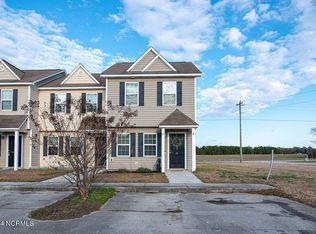 207 Lanieve Ct UNIT 12, Hubert, NC 28539