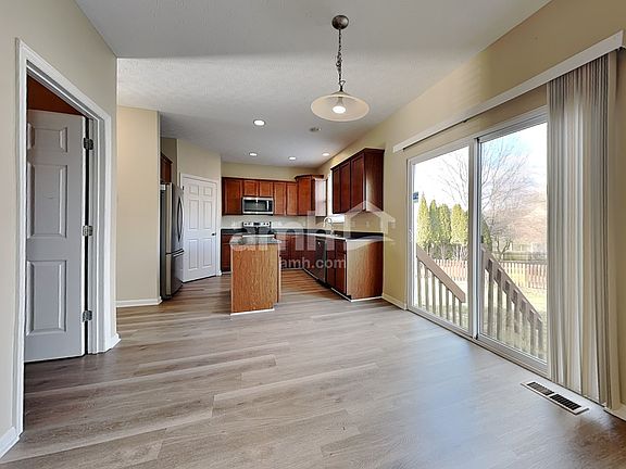 5th image of 2106 Prairie Clover Dr