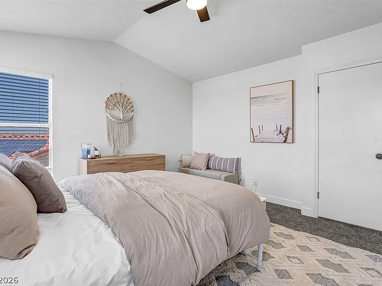 818 Holly Sprig Ct — Photo 8