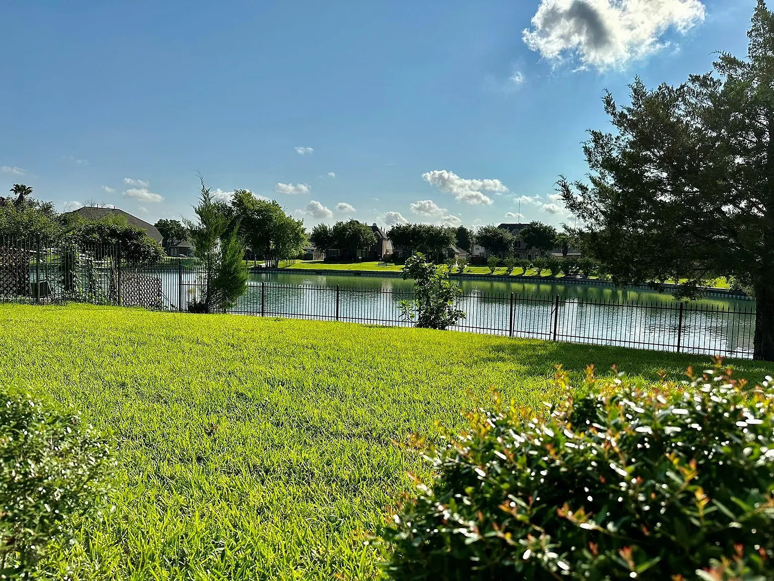 4 bed, 3.5 bath, 3006 sqft, $2,600 — Photo 4
