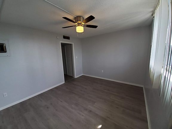 5th image of 494 S Atlantic Ave #3