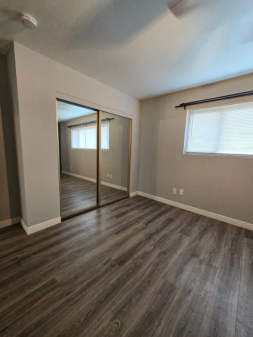 3 BR 2 BA with pool Available now — Photo 4