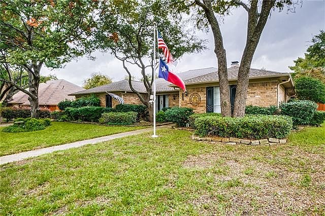 1st image of 9925 Wood Forest Dr