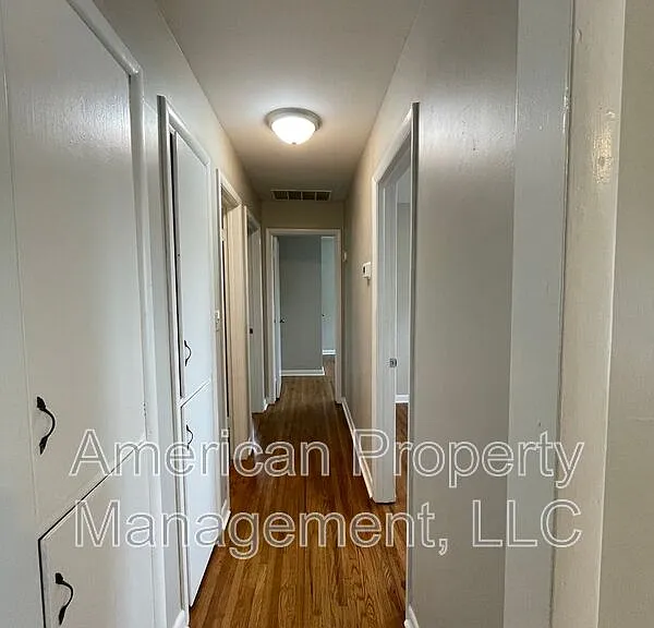 523 E Duncan St — Photo 11