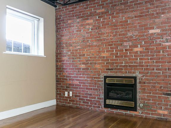 5th image of 200 W Second St Unit 10
