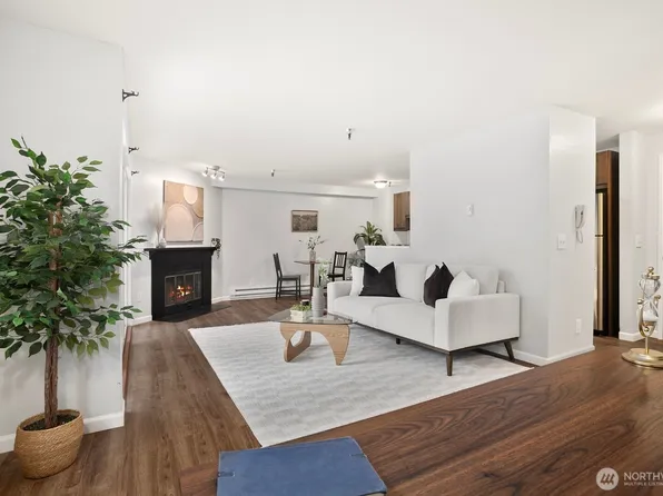 1100 Ave NE Harrington Avenue NE #211, Renton, WA 98056