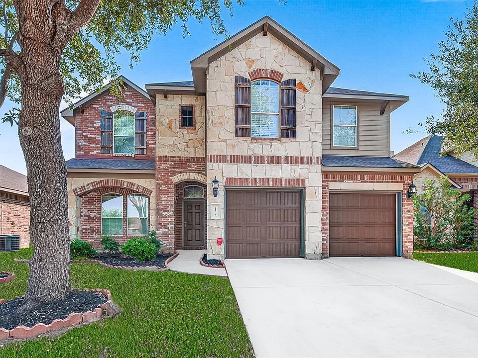 1st image of 8726 Debbie Terrace Dr